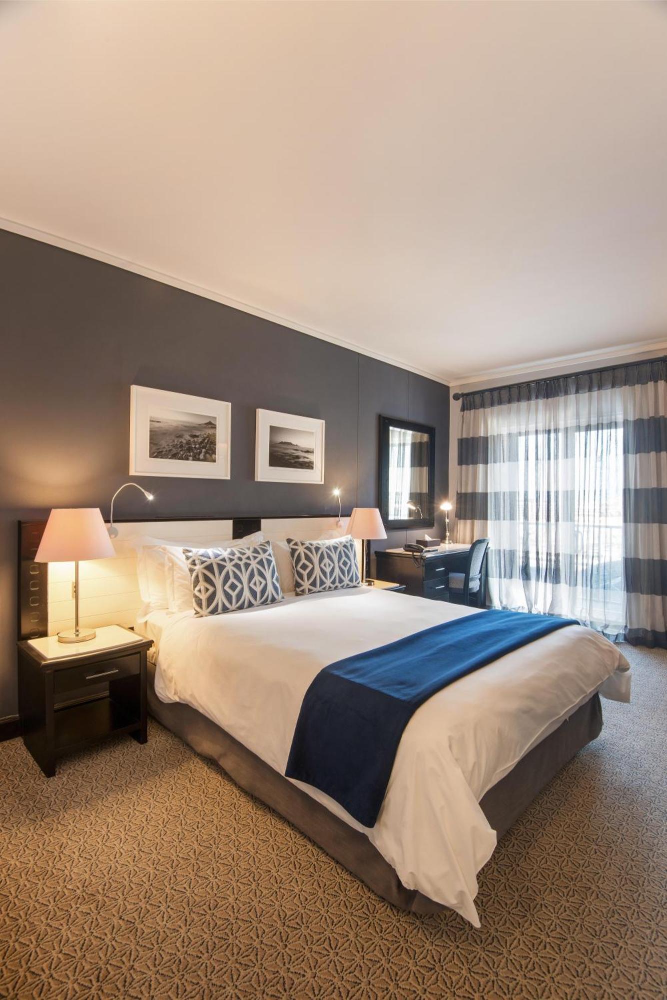 Chambre Lit Queen-size - Accessible aux Personnes à Mobilité Réduite