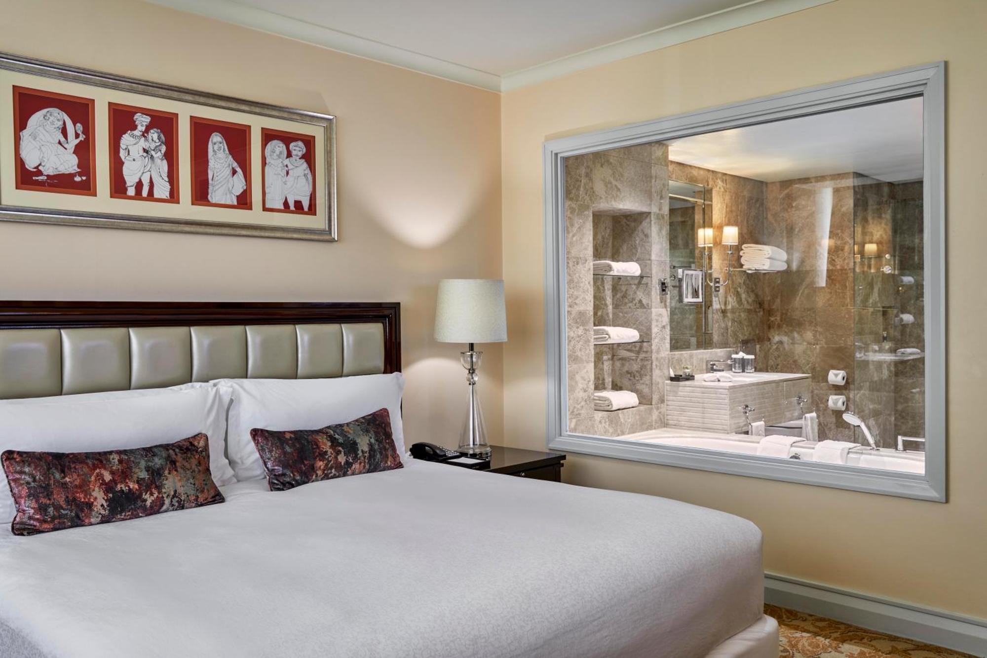 Superior King Room,1697848536:JPEG